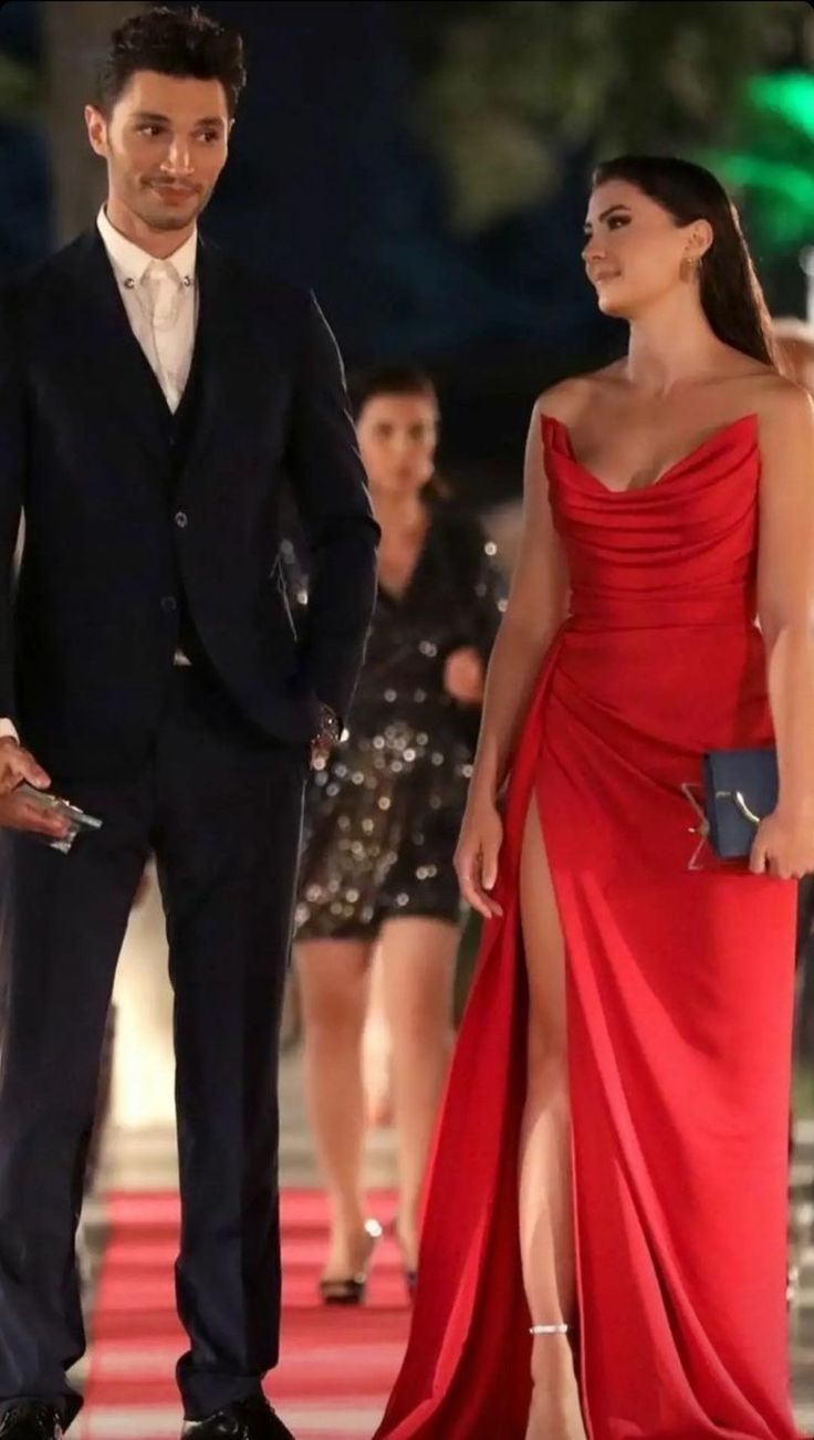 Gorgeous Strapless Slit Red Prom Dress Long Evening Dresses cg25354