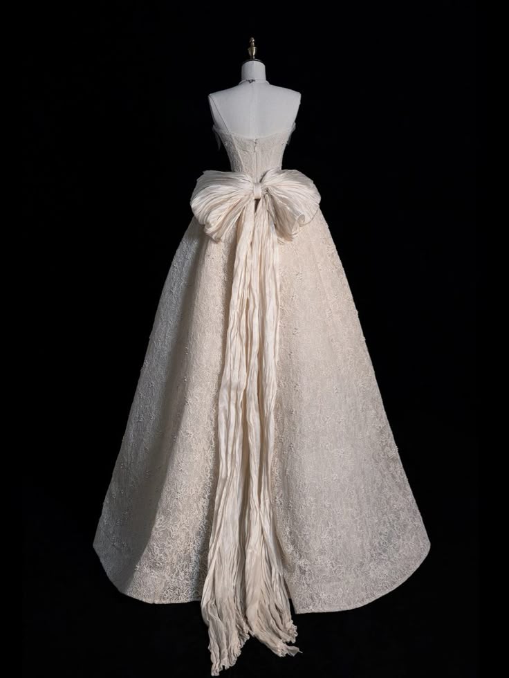 A Line Wedding Dress Lace Strapless Wedding Party Dress Customized Long Formal Women Bride Dress     cg25847