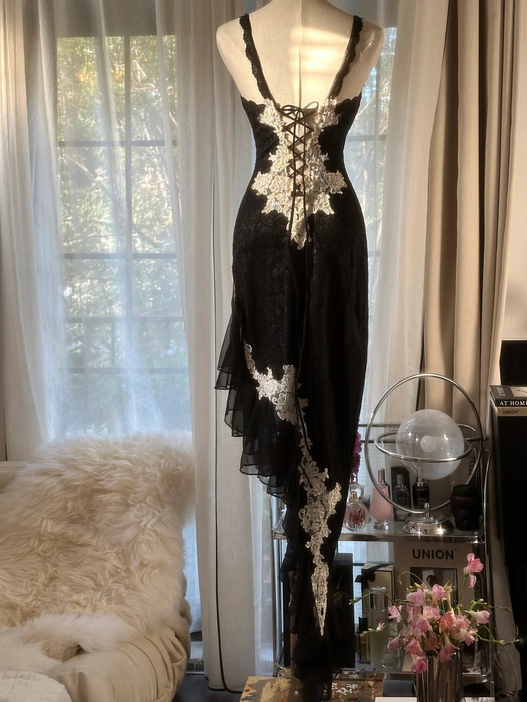 Black Lace Vintage Evening Dresses, Sleeveless Long Party Gowns  cg25503
