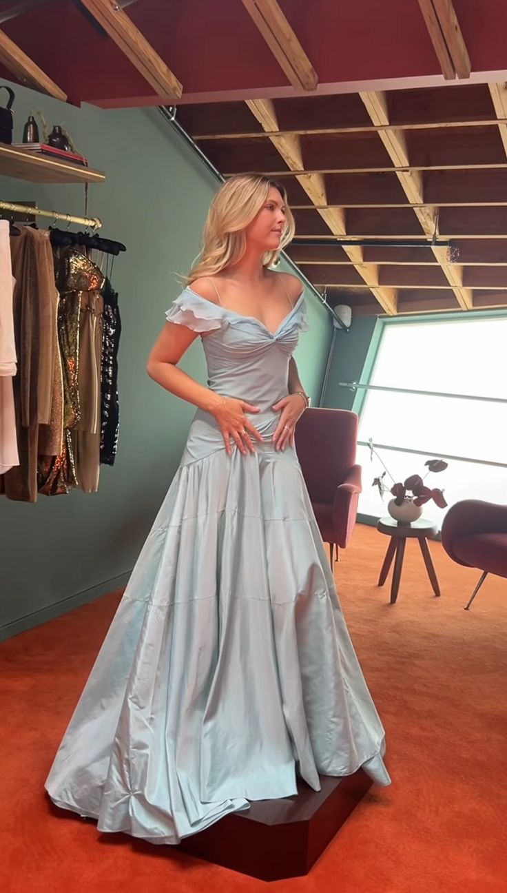 Blue Off-the-shoulder Elegant A-Line Long Prom Dress Birthday Dress   cg25465