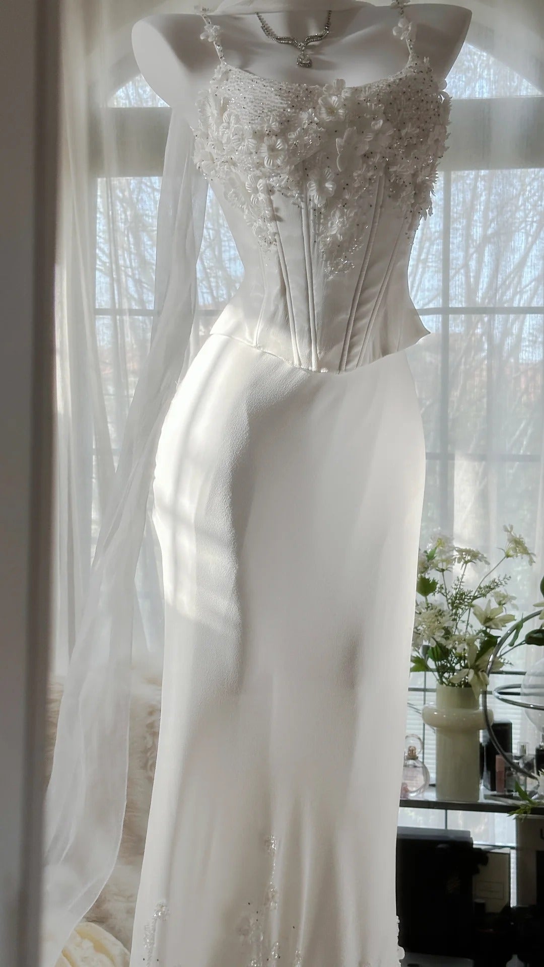 Vintage Evening Dresses, White Sleeveless Party Gowns  cg25527