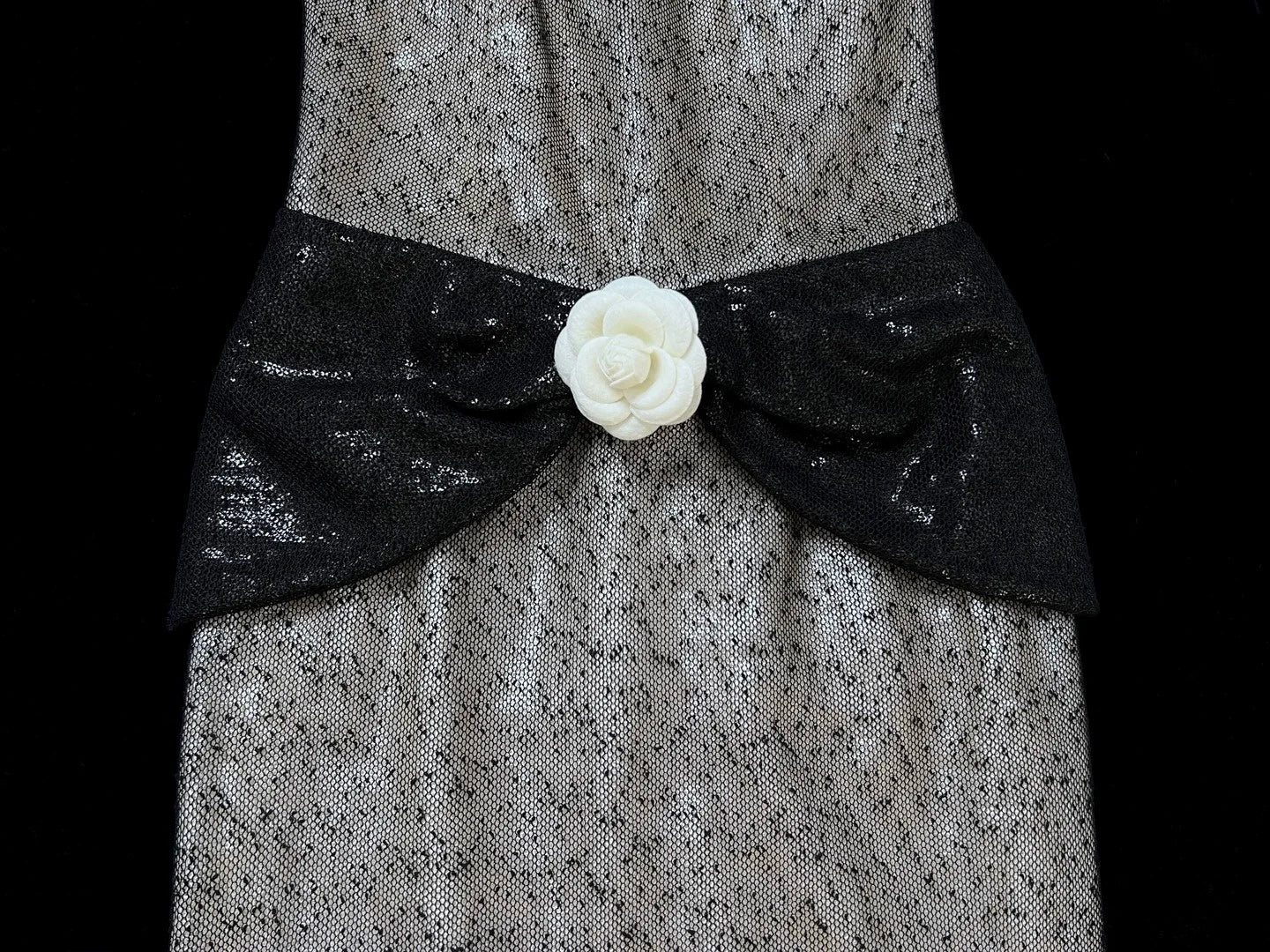 Classical Halter Neck Black Homecoming Dress Sequins 3D Floral Sheath Short Dress CY0072