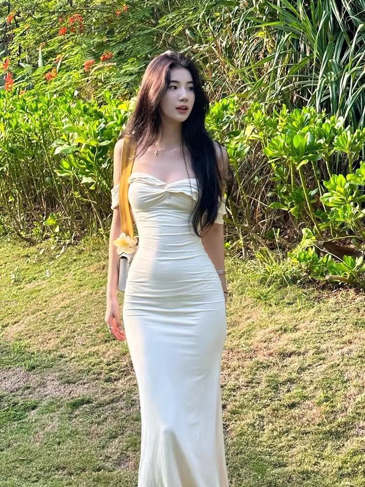 Off-the-shoulder fishtail maxi dress G081