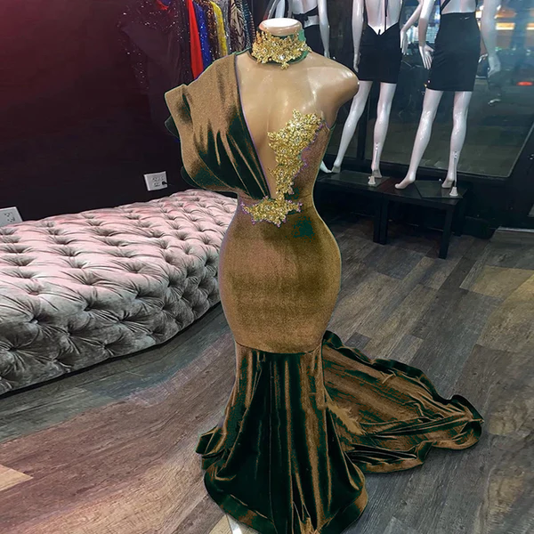 Emerald Green Evening Dresses High Neck Appliques Gold Lace Mermaid Prom Dresses Sexy Formal Velvet Party Gowns cg19494