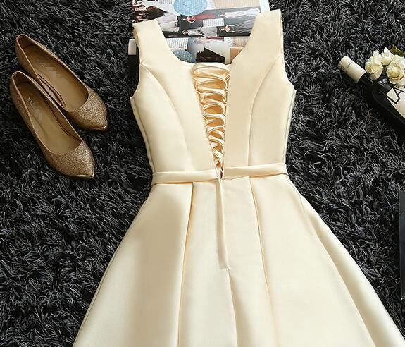 Cute Short Light Champagne Homecoming Dress, Graduation Dress cg12556