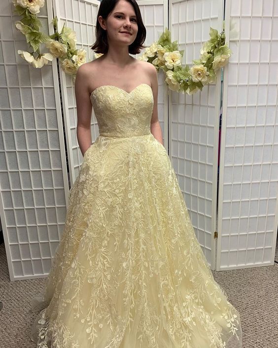 Sweetheart Yellow Lace Long Prom Dress with Pockets cg12910