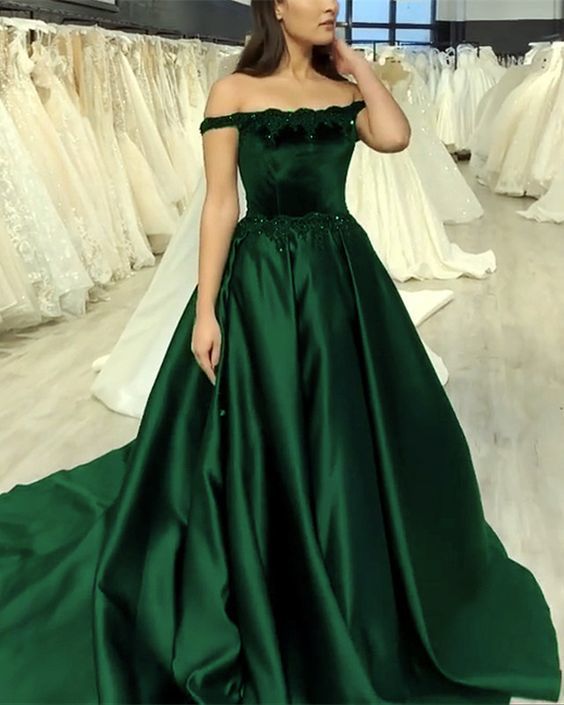elegant green ball gown velvet top prom dresses lace appliques cg13218