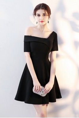 Chic Little Black Short Homecoming Dress with Sleeves cg13320