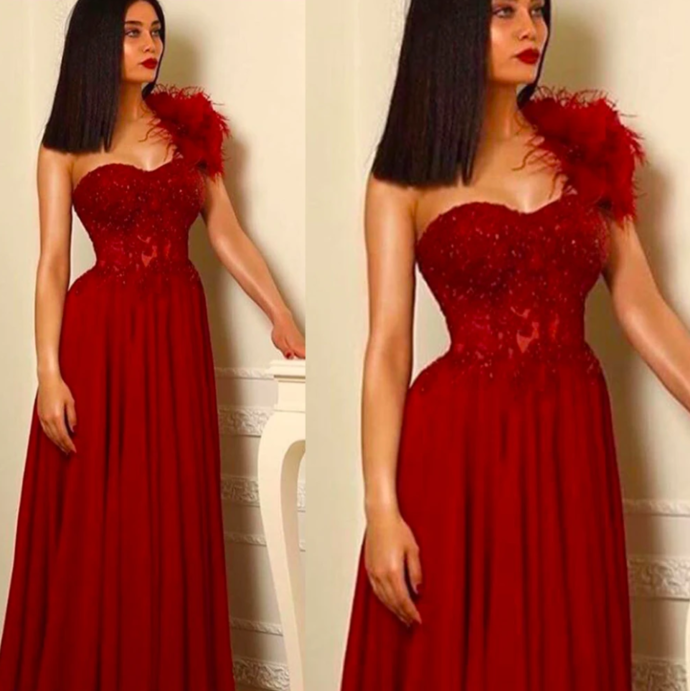 red prom dresses 2020 sweetheart neckline lace appliques feather a line long lace evening dresses cg13488