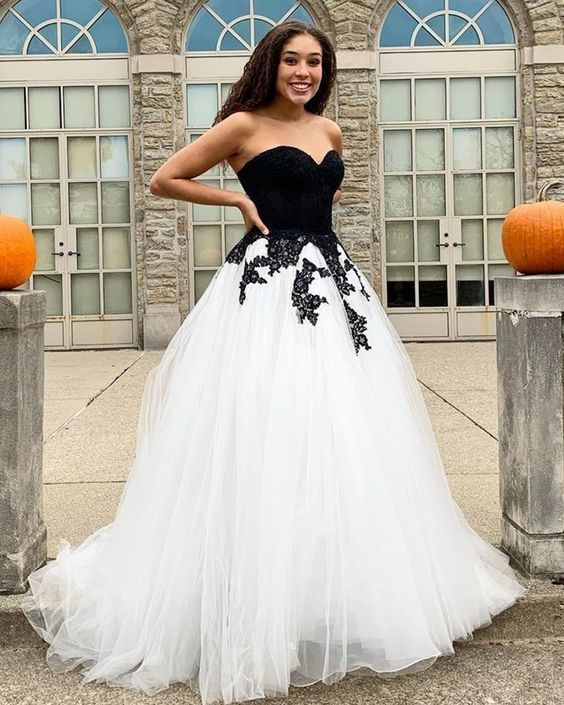 Sweetheart Black & White Tulle Applique Prom Dress cg14557
