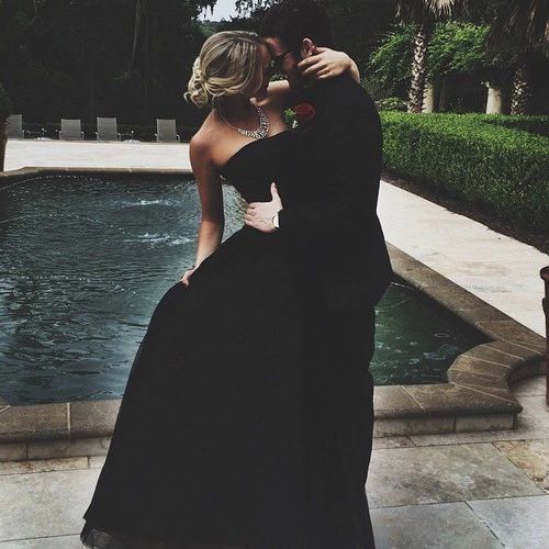 Gorgeous Ball Gown Black Tulle & Satin Modern Winter Prom Dresses cg15954