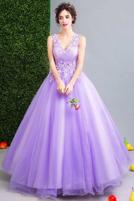 Classy Lavender Ball Gown Formal Prom Dress With Lace Beading V-neck cg16177