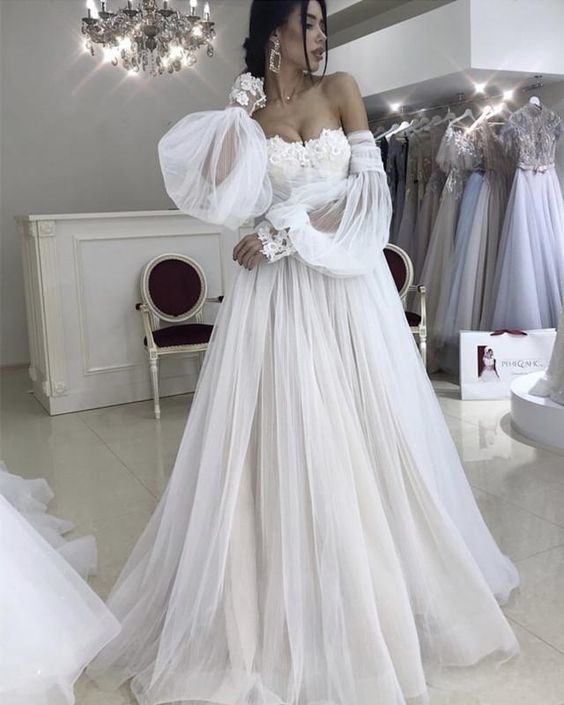 Tulle Prom Dress Appliques Sweetheart Cold Sleeves cg17068