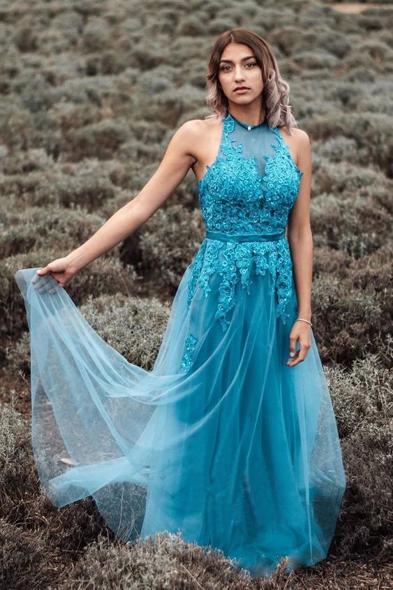 Chic A Line Halter Neck Tulle Lace Appliqued Floor Length Prom Dress cg18161