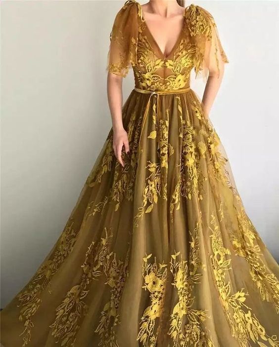 Applique Evening Dresses A Line V Neck Ribbons Tulle Long Prom Gowns cg18949