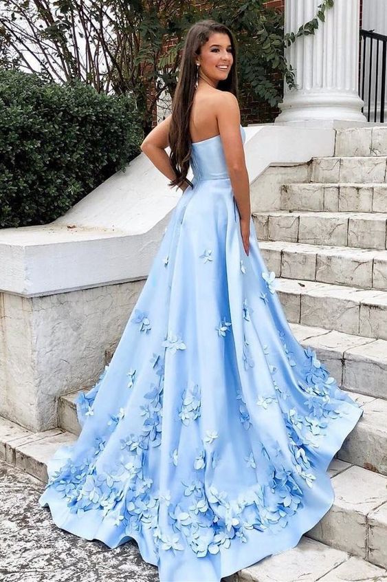 Sweetheart Sky Blue Long Satin Cheap Prom Dresses with 3D Floral Applique cg19178