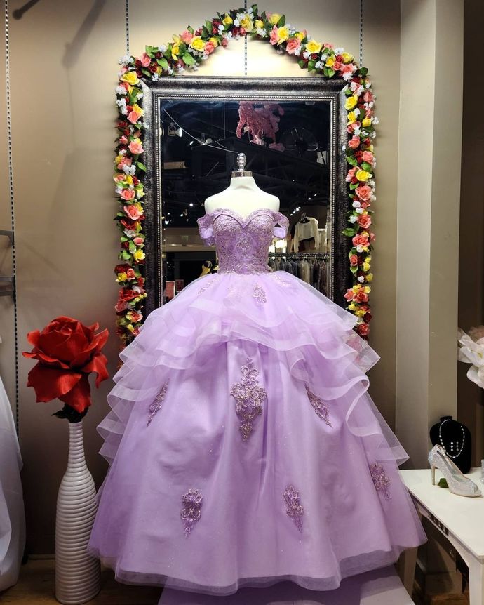 Stunning A-line prom dress Princess Off the Shoulder Lilac Quincerean Dress cg19496