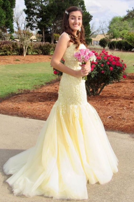Straps Mermaid Yellow Lace Long Prom Dress cg21060