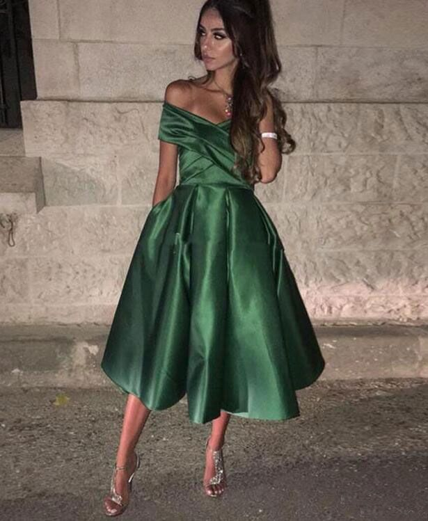 OFF THE SHOULDER DARK GREEN TEA LENGTH HOMECOMING DRESSES cg21427