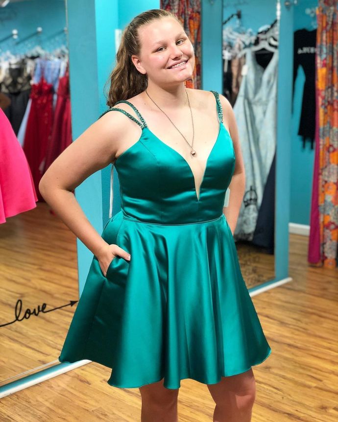 Cute V-Neck A-Line Homecoming Dresses cg21715