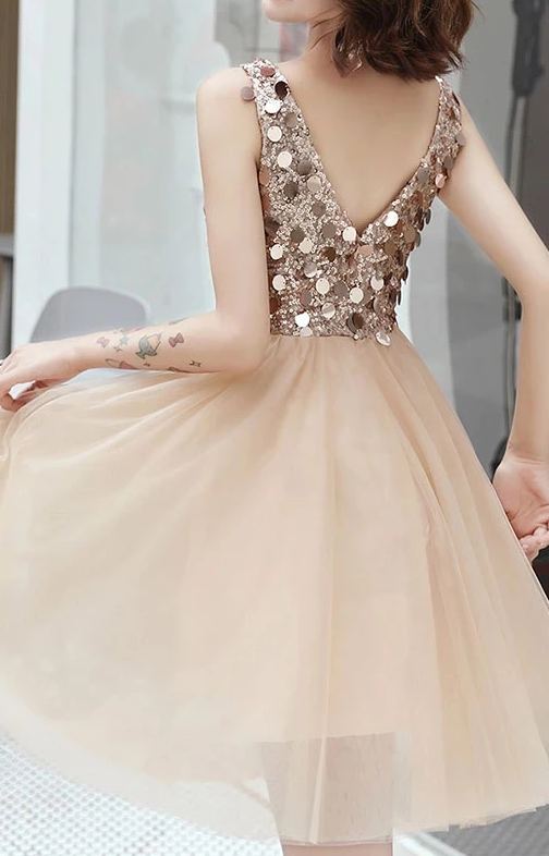 Sparkly V Neck Short Tulle Homecoming Dress, Shiny Above Knee Graduation Dress cg4966