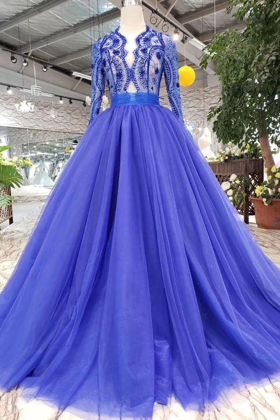 Elegant Blue Tulle Deep V Neck Long Sleeve Beads Ball Gown Prom Dresses with Lace up cg5923