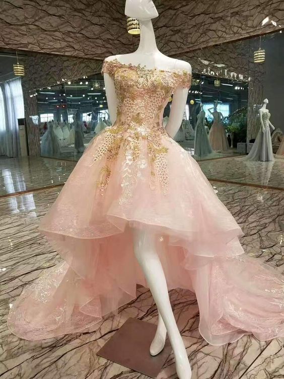 Boat Neck A-Line Prom Dresses Lace Up With Appliques High-Low cg6075