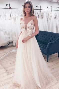 A-line Spaghetti-straps Tulle Long Prom Dress With Appliques cg6167