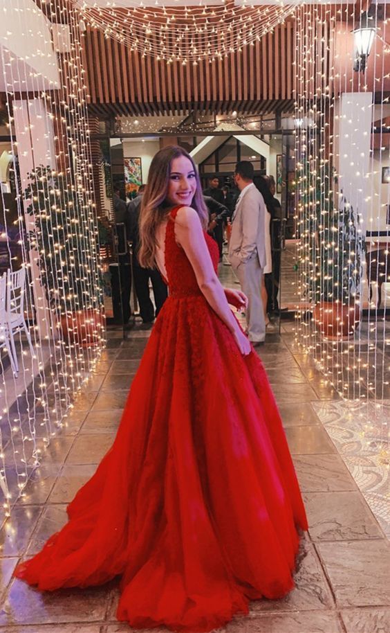 A-Line V-Neck Red Tulle Prom Dress With Beading Appliques cg7071