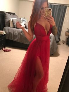 Red Tulle V-Neck Cross Back Side Slit Prom Dress With Spaghetti Strap cg7076