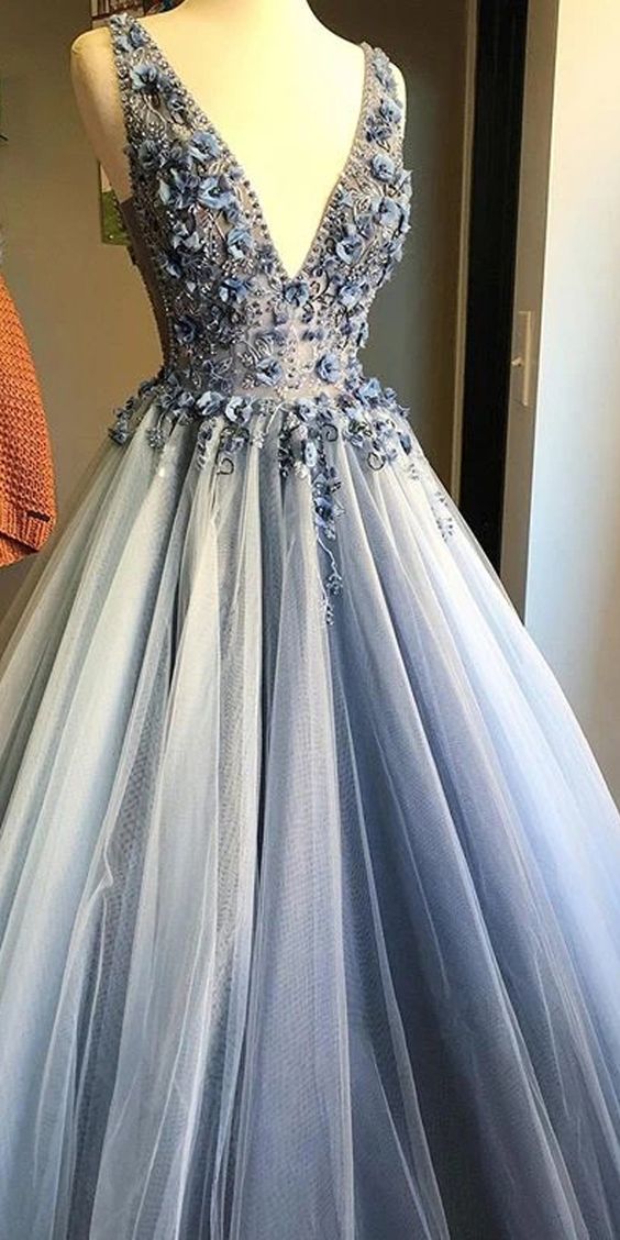 Grey Tulle 3D Appliques A-line V-neck Long Prom Dress cg7107