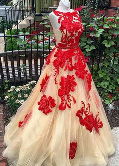 Scoop Neck Long Tulle Prom Dresses Lace Appliques Women Party Dresses cg7275