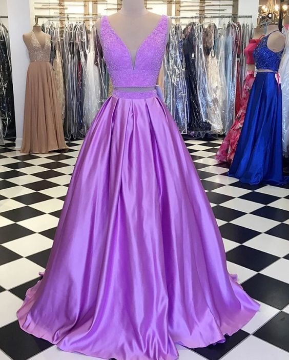 Lilac Two Piece V Neck Sleeveless Beaded A Line Satin Prom Dresses cg8411