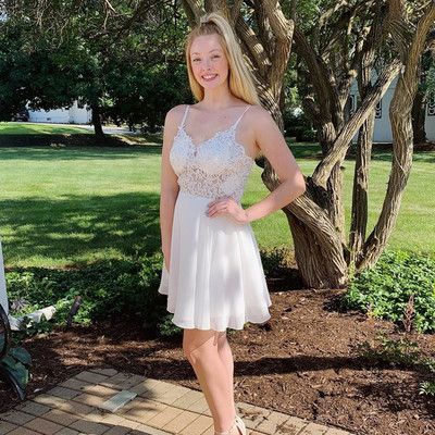 Sexy Straps Backless Chiffon Short Party Dress with Appliques Homecoming Dress cg9585