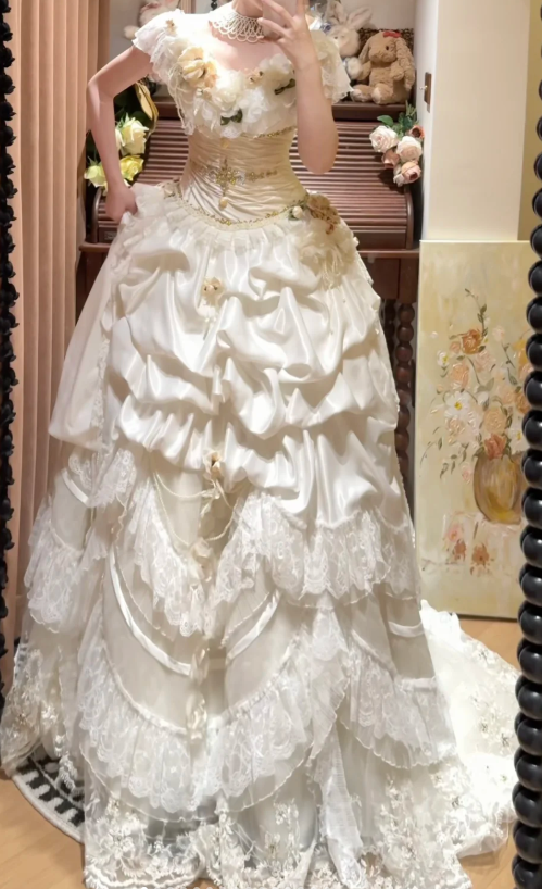 Elegant Lace Satin Wedding Dress Vintage Tiered Prom  Party Dress  cg26309