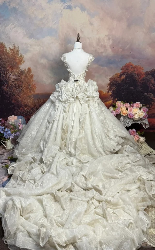 A Line Lace Wedding Dress Sleeveless Long Bridal Dress   cg25947