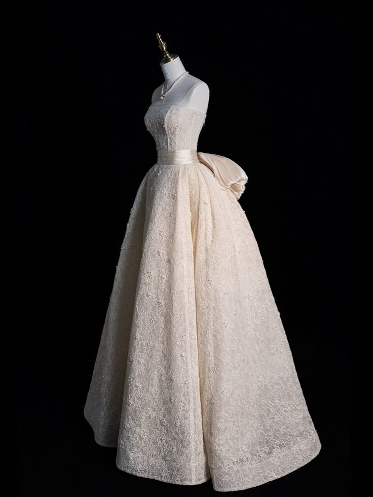 A Line Wedding Dress Lace Strapless Wedding Party Dress Customized Long Formal Women Bride Dress     cg25847