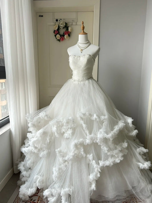 A Line White Tulle Strapless Wedding Dress Sleeveless Long Bridal Dress   cg25992