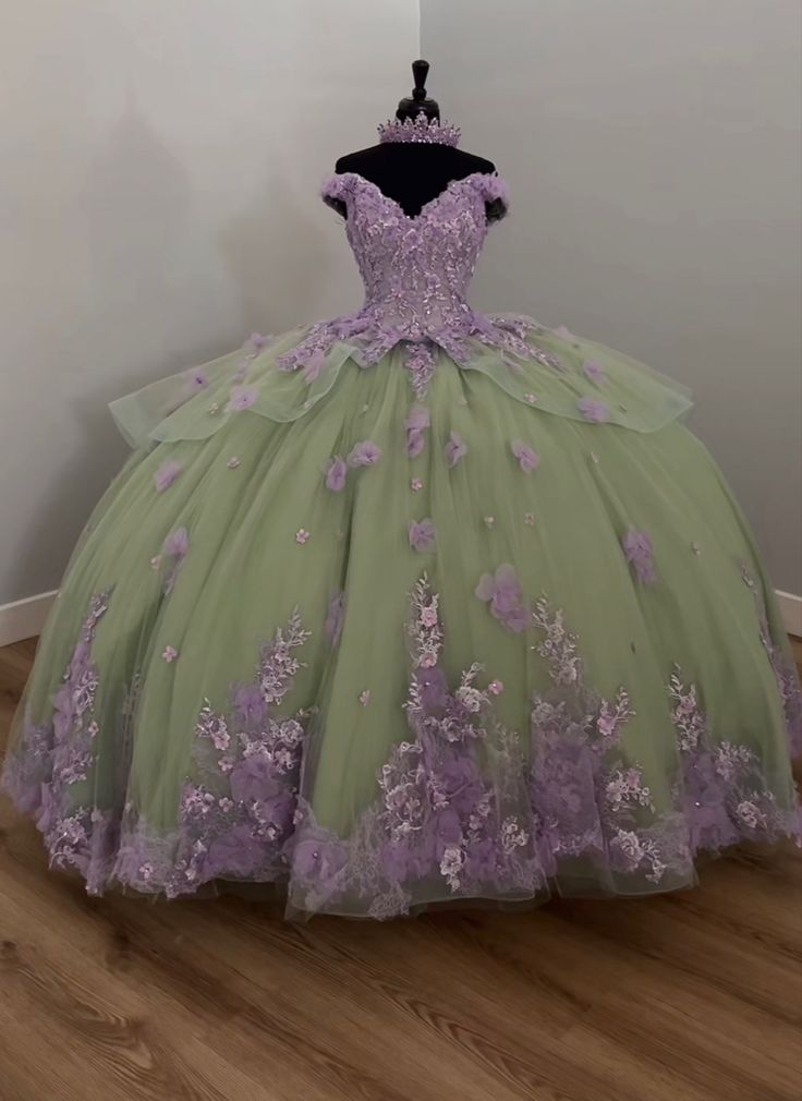 A Line Quinceanera Dress Lace Appliques Sweet 16 15 Ball Gown   cg25905