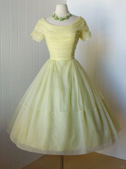 A Line Yellow Vintage Homecoming Dress Short Prom Dress Party Dress    cg26052