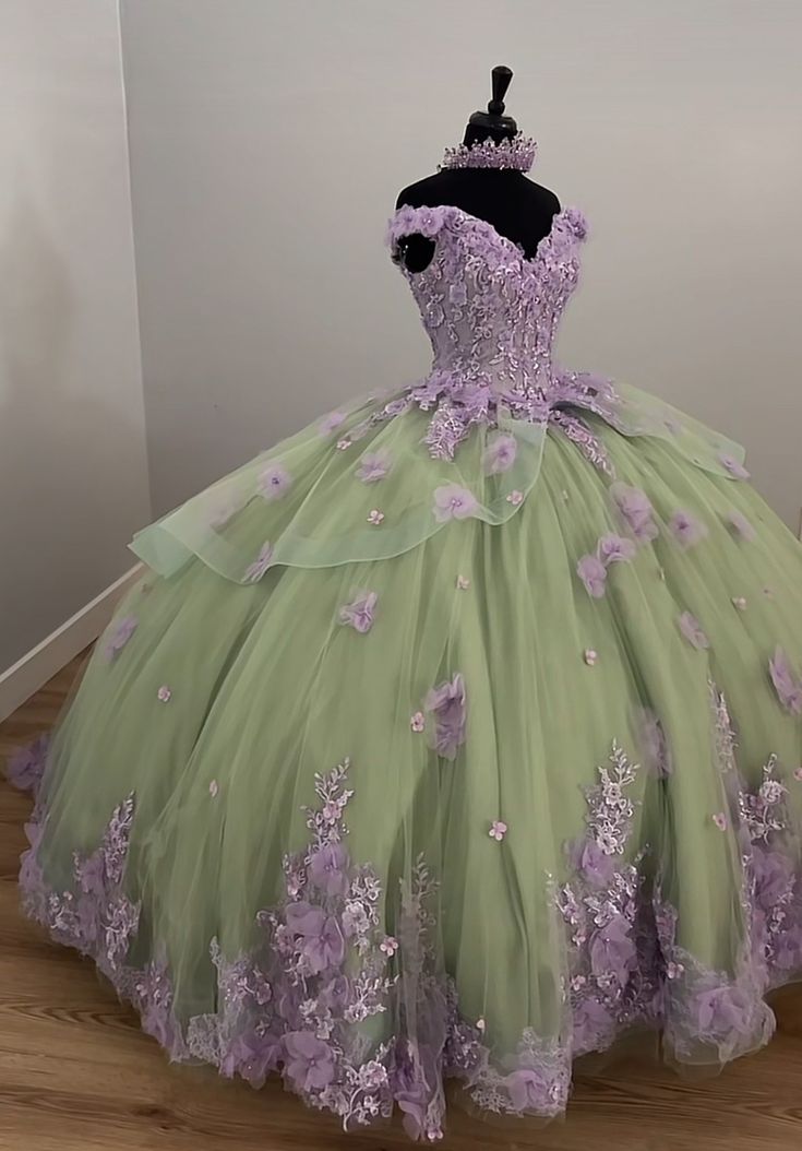 A Line Quinceanera Dress Lace Appliques Sweet 16 15 Ball Gown   cg25905