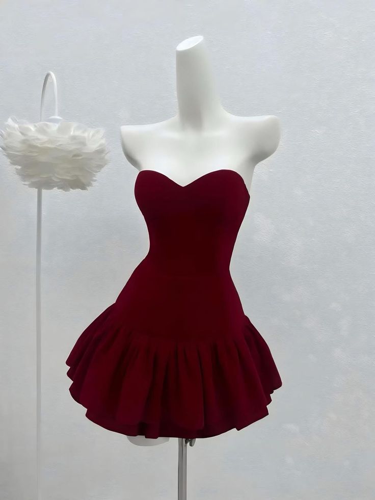 Burgundy Strapless Short Evening Party Dress Homecoming Gowns      cg25597