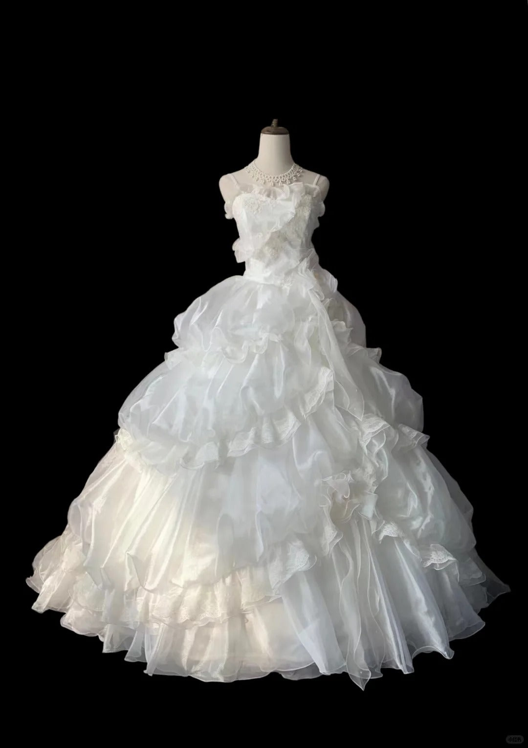 A Line Lace White Wedding Dress Sleeveless Long Princess Evening Dress   cg25935