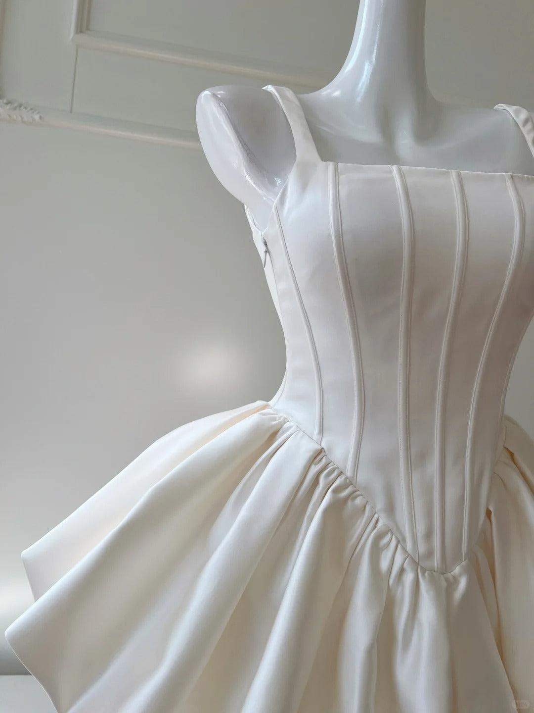 White Satin Short Prom Dress A-Line Sleeveless Evening Dress Short Party Gown    cg26008