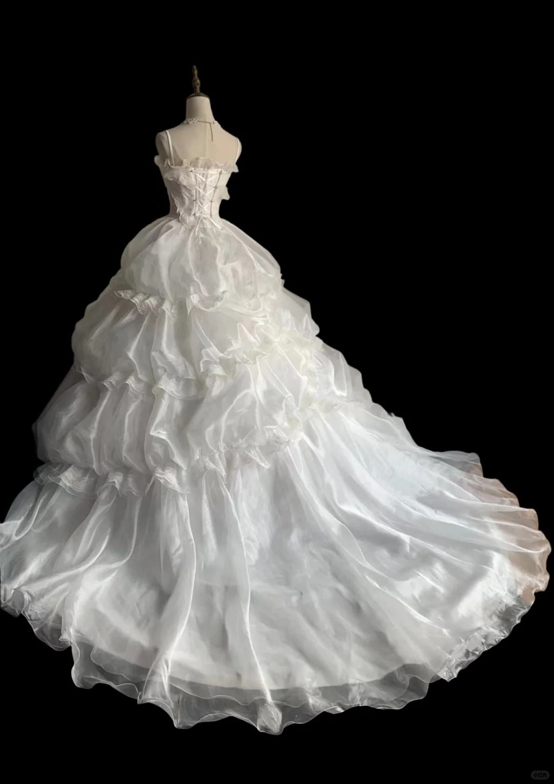 A Line Lace White Wedding Dress Sleeveless Long Princess Evening Dress   cg25935