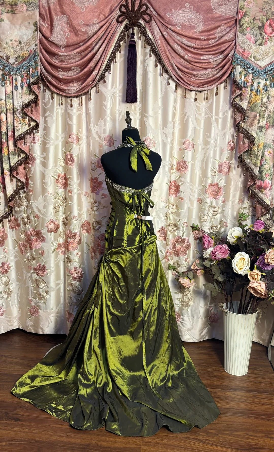 A Line Green Halter Evening Dresses,Sleeveless Party Prom Dress  cg25480