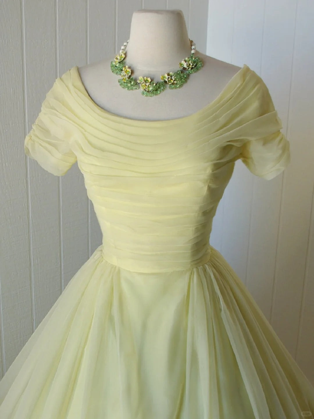 A Line Yellow Vintage Homecoming Dress Short Prom Dress Party Dress    cg26052