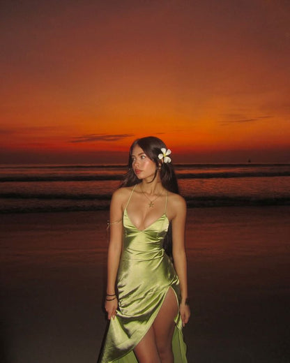New V-neck Long Beach Green Dress Backless Lace-up Sleeveless Satin Long Prom Party Dress    cg25617
