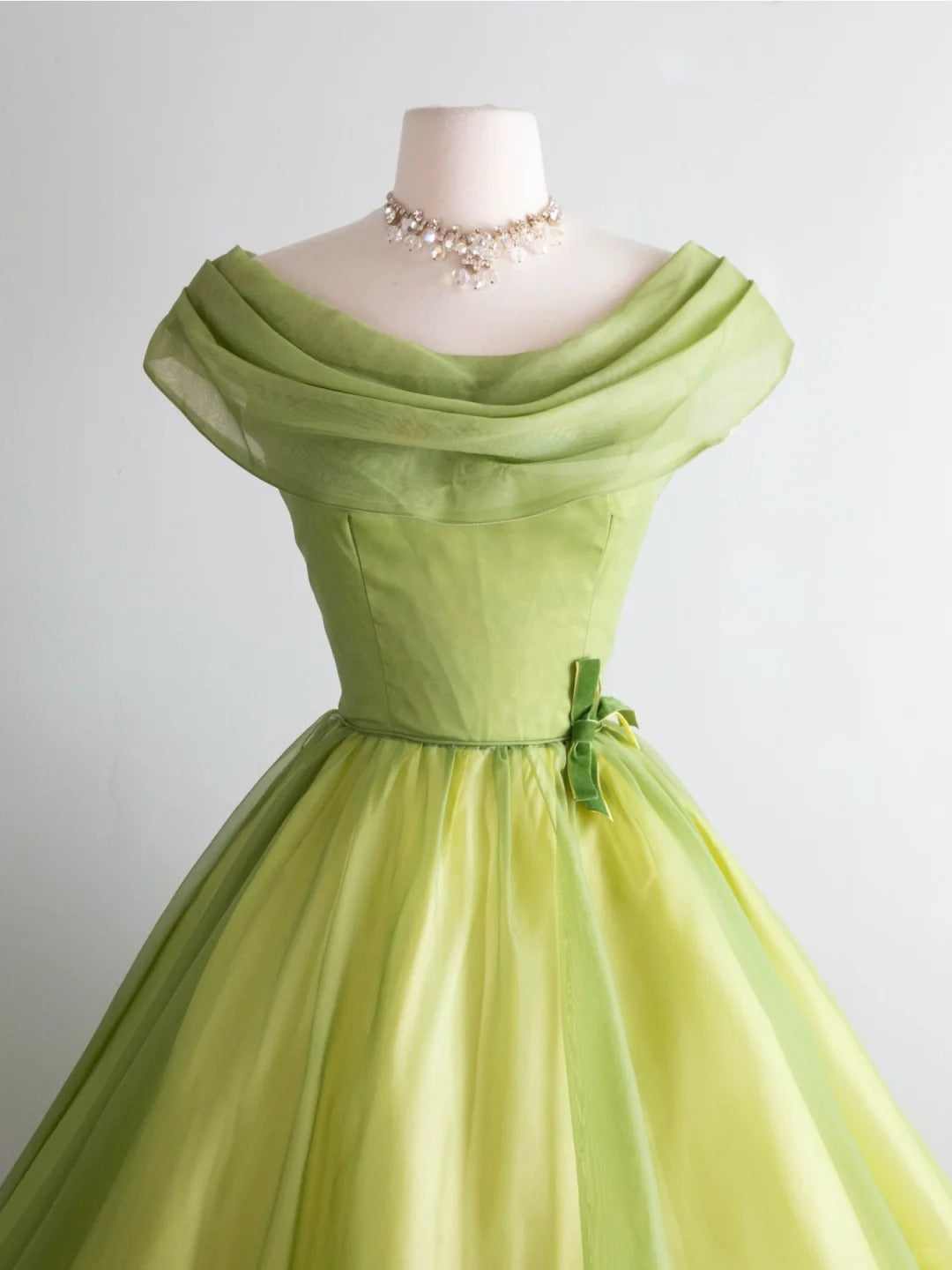 A Line Green Off Shoulder Short Party Dress Short Evening Dress      cg25560