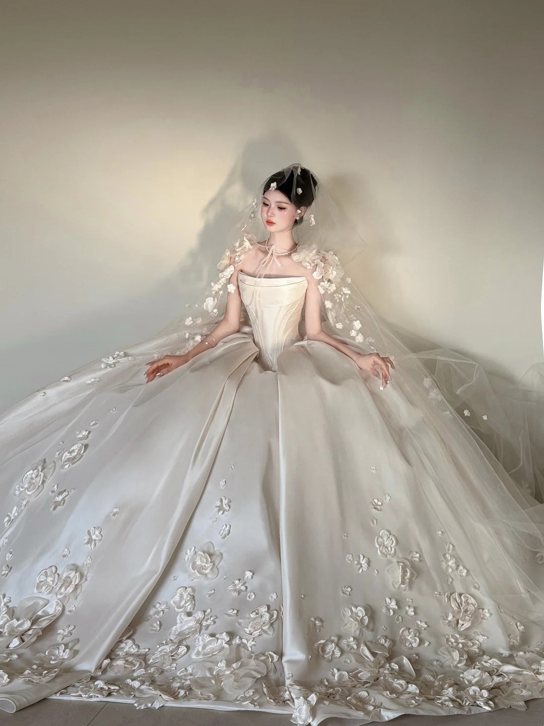 Brilliant A-Line Wedding Dress Ideas Strapless Appliques Bridal Gowns CY0020